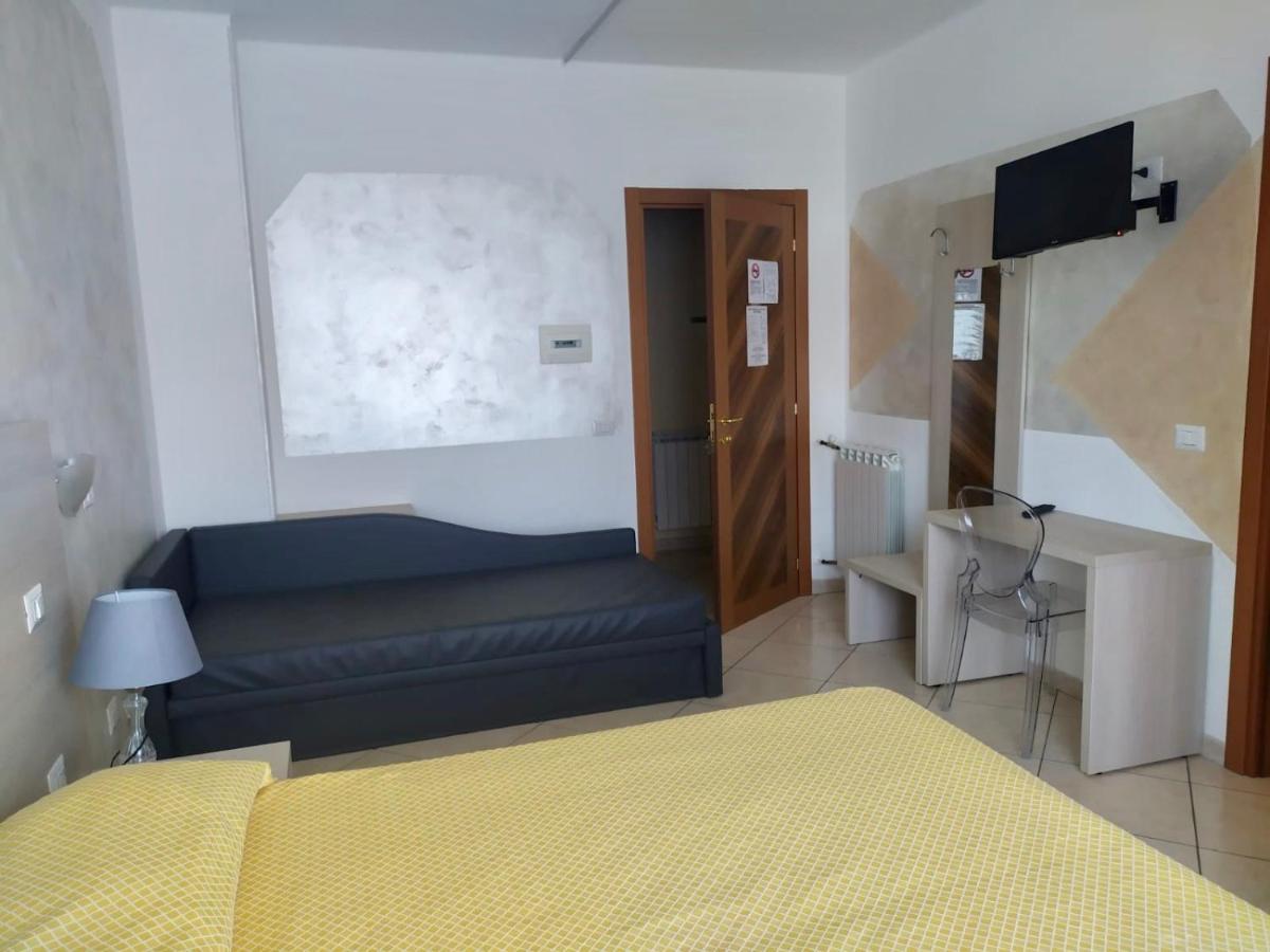 Hotel Solidago Arma di Taggia Luaran gambar