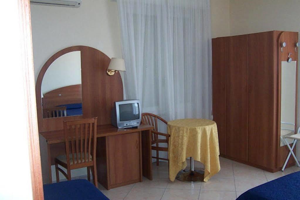 Hotel Solidago Arma di Taggia Luaran gambar